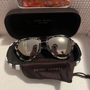 Vintage Henri Bendel sunglasses
